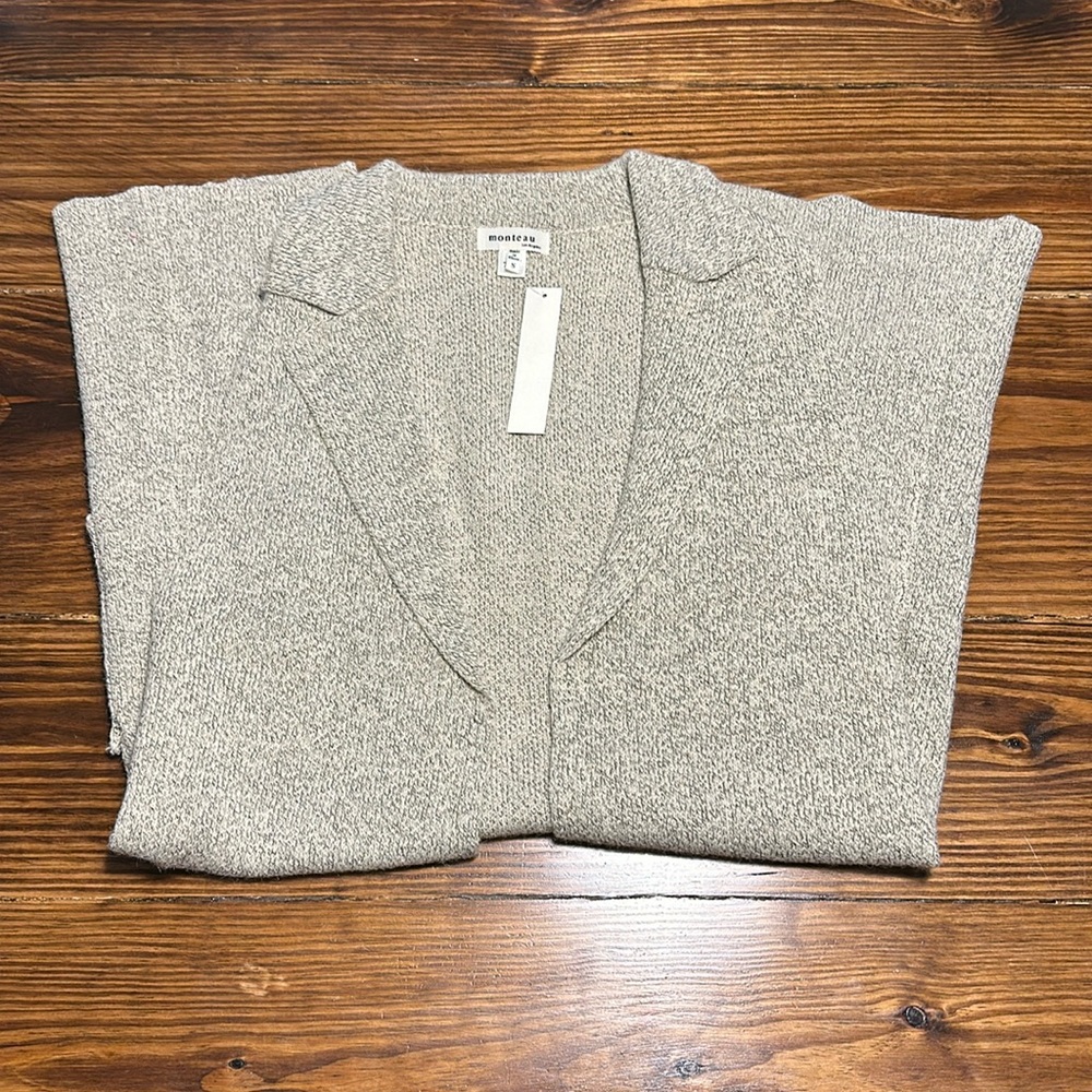 Size S Monteau Women’s long sweater vest- tan